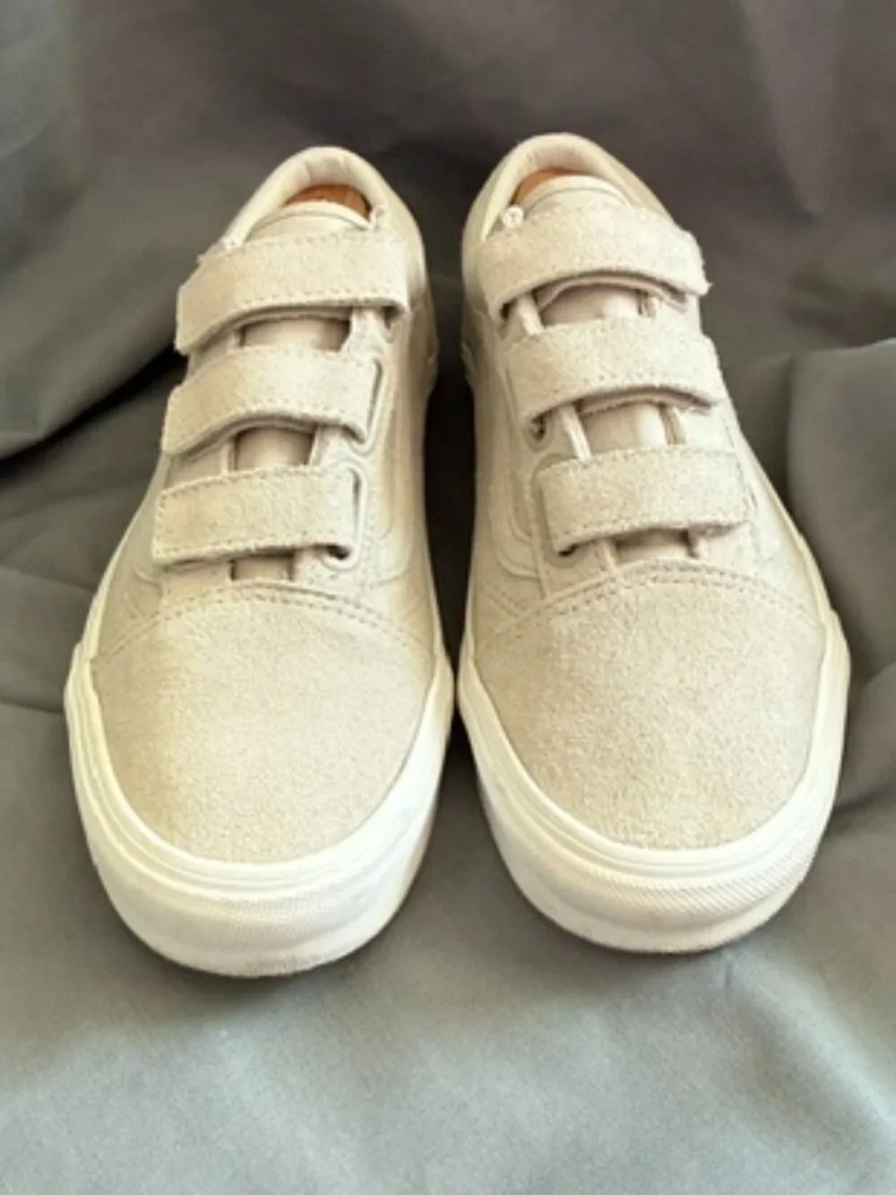 Vans Old Skool V Suede Sneakers Cream Velcro Triple Strap (Size 8)